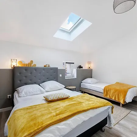Appartement Les Glycines 2 *